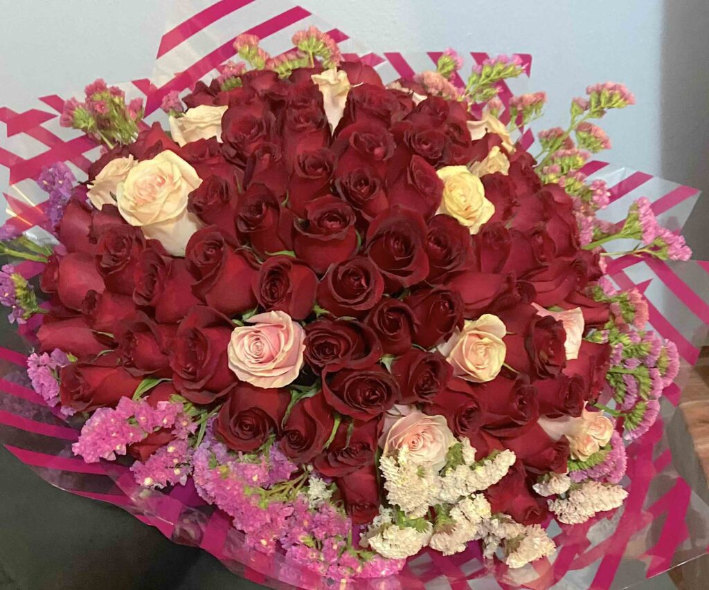ramo con 150 Rosas Natural Orleans