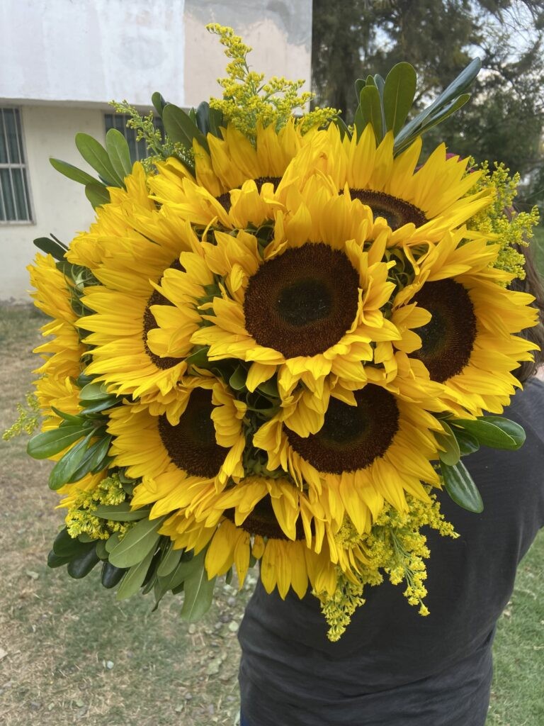 Ramo con 10 Girasoles